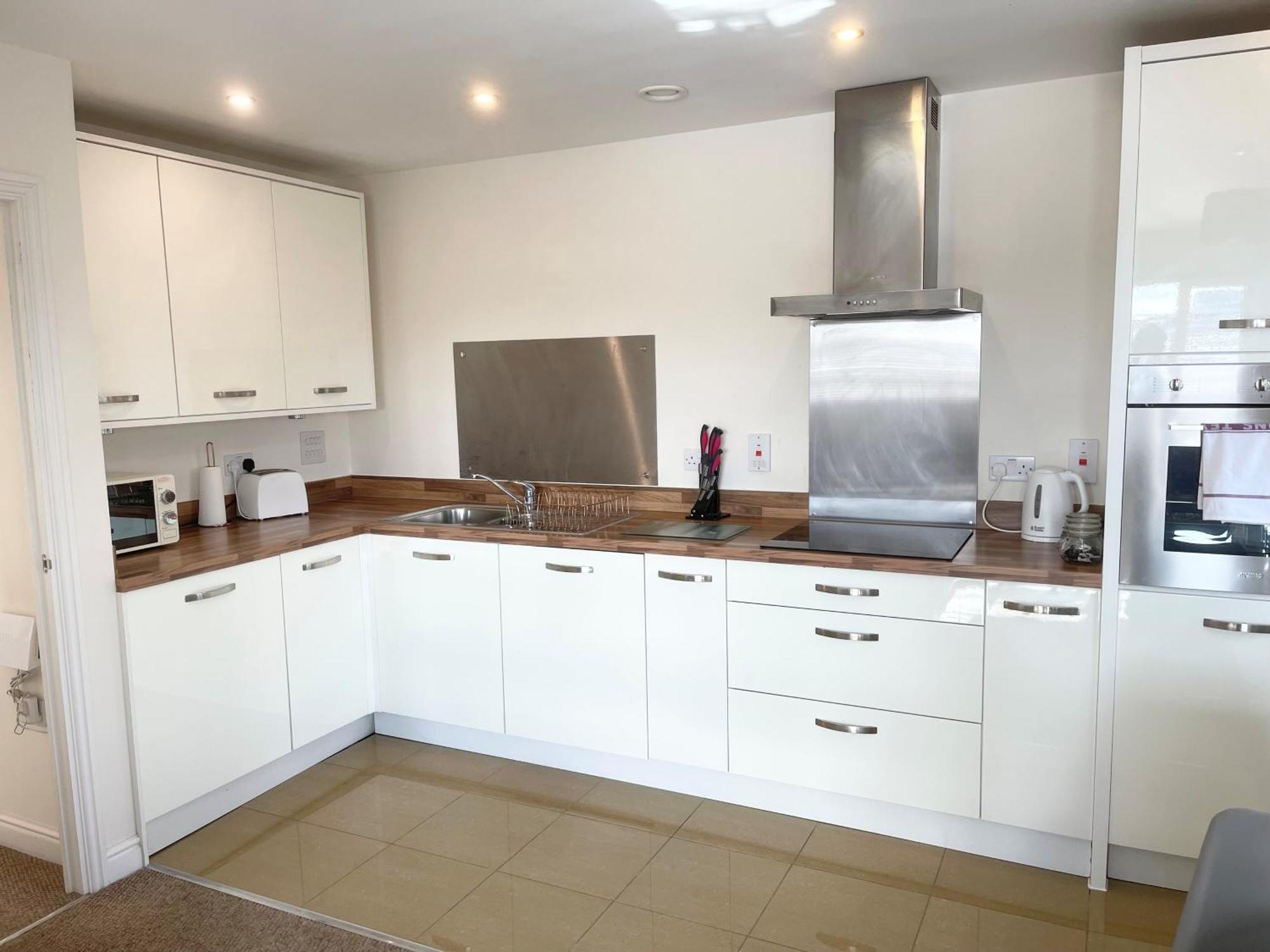 Blue Sky Apartments @Wallis Square, Farnborough Farnborough  Luaran gambar
